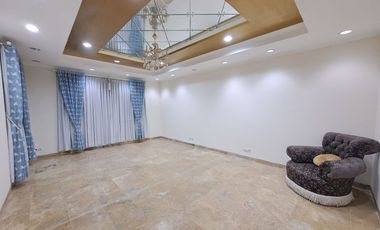 Disewakan Rumah Usaha 2 Lantai, Jl Raya Taman Gandaria Jaksel, Sederet Mall Gandaria City, 750Jt/Th Nego