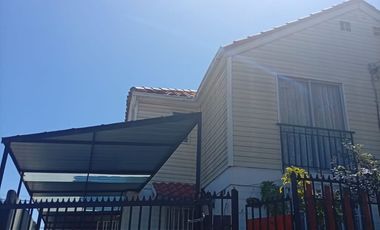 Vendo casa esquina en La Campiña de Nos