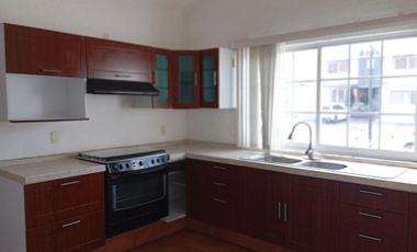 CASA EN CONDOMINIO CUMBRES DE CIMATARIO