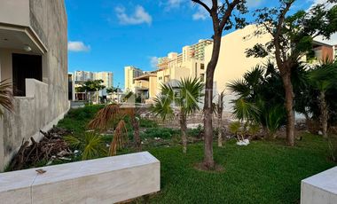 Terreno Habitacional en Venta, La Marina, Puerto Cancún