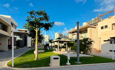 Terreno Habitacional en Venta, La Marina, Puerto Cancún