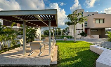 Terreno Habitacional en Venta, La Marina, Puerto Cancún