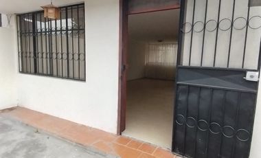 EN VENTA CASA SAN ANTONIO DE PICHINCHA