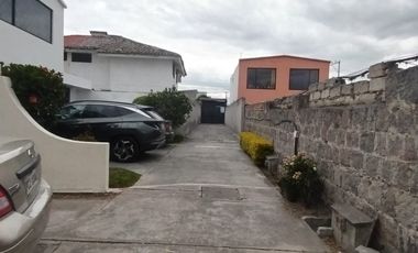 EN VENTA CASA SAN ANTONIO DE PICHINCHA