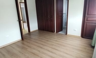 EN VENTA CASA SAN ANTONIO DE PICHINCHA