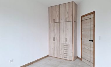 VENTA DE CASA EN URB. FLORESTA 4