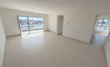 Departamento en venta en Puerto Madryn de 2 dormitorios con cochera a cuadras de la playa!