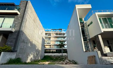 Terreno Habitacional en Venta, La Marina, Puerto Cancún