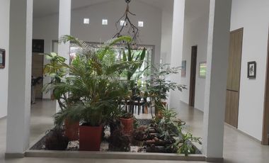 CASA CAMPESTRE EN CERRITOS