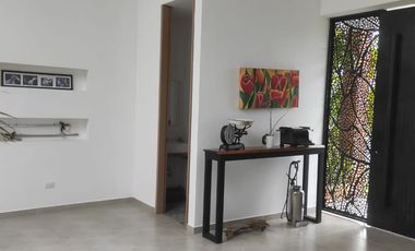 CASA CAMPESTRE EN CERRITOS