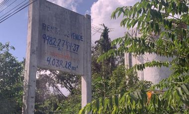 Terreno Comercial con construcción en renta