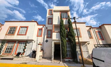 Casa en Venta de 4 recamaras en Fracc La Fortaleza, Ecatepec