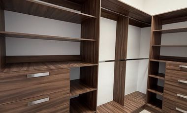 SE RENTA AMPLIA CASA EN QUERETARO JURIQUILLA ALBERCA VIG. 24 HRS. FOGATERO