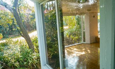 Residencia de lujo en jardínes del Pedregal.