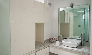 Residencia de lujo en jardínes del Pedregal.