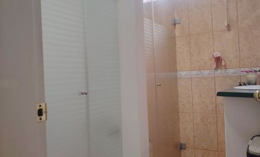 CASA EN VENTA URB. EL CONDADO