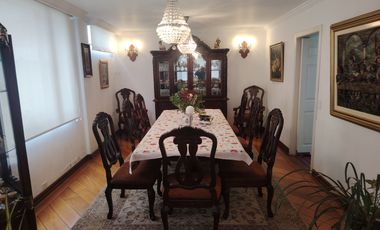 CASA EN VENTA URB. EL CONDADO