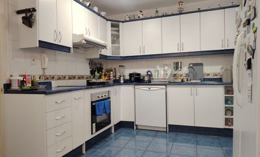 CASA EN VENTA URB. EL CONDADO