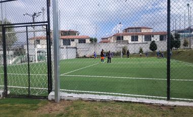 CASA EN VENTA URB. EL CONDADO