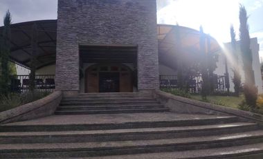 CASA EN VENTA URB. EL CONDADO