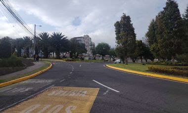 CASA EN VENTA URB. EL CONDADO