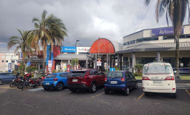 CASA EN VENTA URB. EL CONDADO