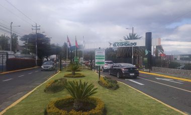 CASA EN VENTA URB. EL CONDADO