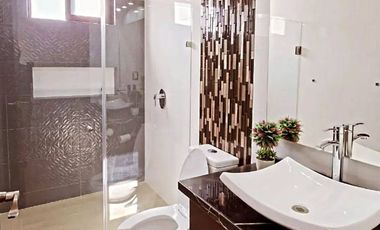 CASA EN VENTA FRENTE AL CLUB CAMPESTRE