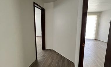 Casa en renta seminueva en Jardines del Bosque en calle normal 3 recámaras