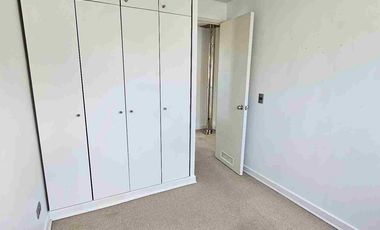 Arrienda casa frente a colegio en Jardin Austral