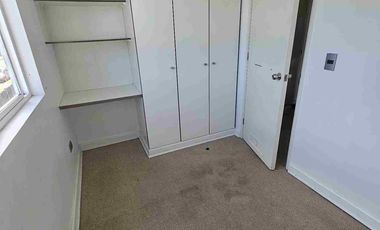 Arrienda casa frente a colegio en Jardin Austral