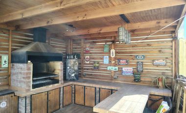 Casa En Venta En Avda. Raúl Bitrán