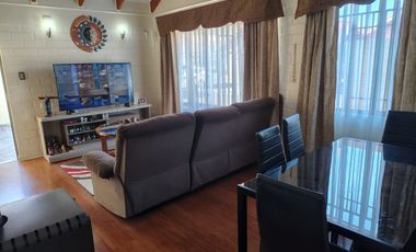 Casa En Venta En Avda. Raúl Bitrán