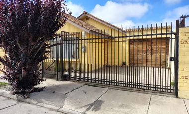 Casa En Venta En Avda. Raúl Bitrán