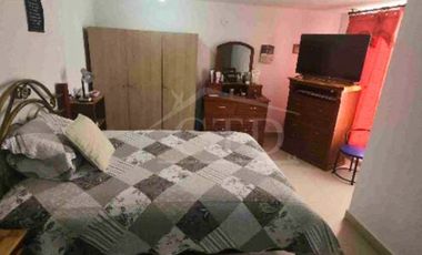 Venta casa con ampliación en conjunto, Mitad del Mundo