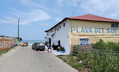 Venta de terreno en Tonsupa, en primera linea de Playa