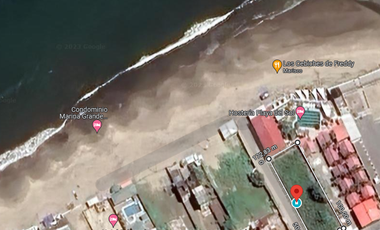 Venta de terreno en Tonsupa, en primera linea de Playa