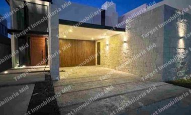 Casa Premium en Renta, Recámara PB, Privada, amenidades, Temozon norte, Mérida Yucatán