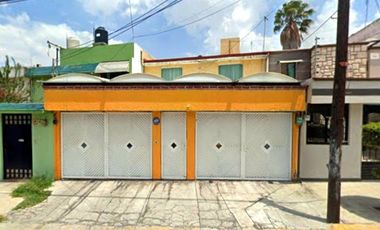 “LA CASA QUE ESTAS BUSCANDO TE ESTA ESPERANDO