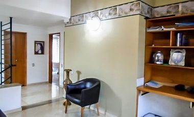 Casa en venta en Las Palmas, Poblado