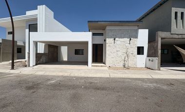 CASA EN VENTA EN VENTURA RESIDENCIAL DE 1 PLANTA