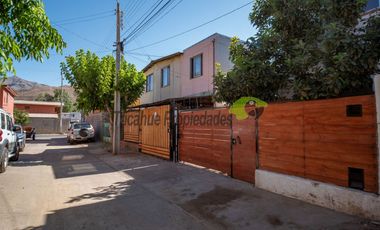 En Vicuña, venta de casa ampliada, remodelada y regularizada de 3D y  1B. $57 millones