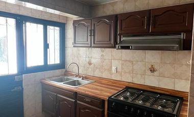 Casa en Renta $34,000.00 Solo para Oficinas a puerta cerrada, Sobre Av. Mascarones, Jardines del Country Zapopan, Jalisco, Mexico.