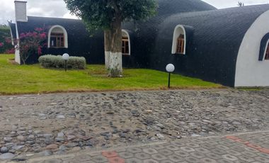 VENDO TERRENO DE 908m DENTRO DE URBANIZACION, Malchingui