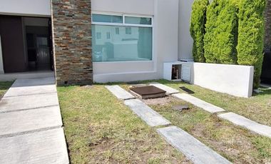 CASA EN VENTA EN CITEA ZIBATA, MUY CERCA DE UNIVERSIDAD ANAHUAC