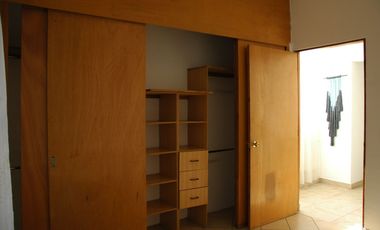 Casa en renta en Magisterial Vista Bella, a 3 min de la Maddox y Mundo E