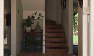 CASA DE TRES PISOS EN LOS CANTAROS DE QUILICURA