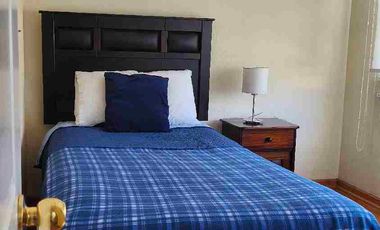 CASA DE TRES PISOS EN LOS CANTAROS DE QUILICURA