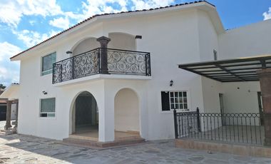 FINCA EN VENTA EN JURIQUILLA