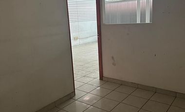 BODEGA EN VENTA EN LA PENAL